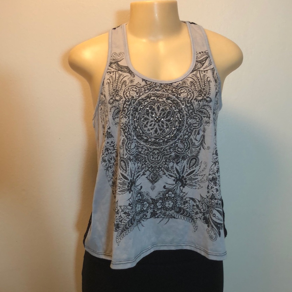 Gray and black tank